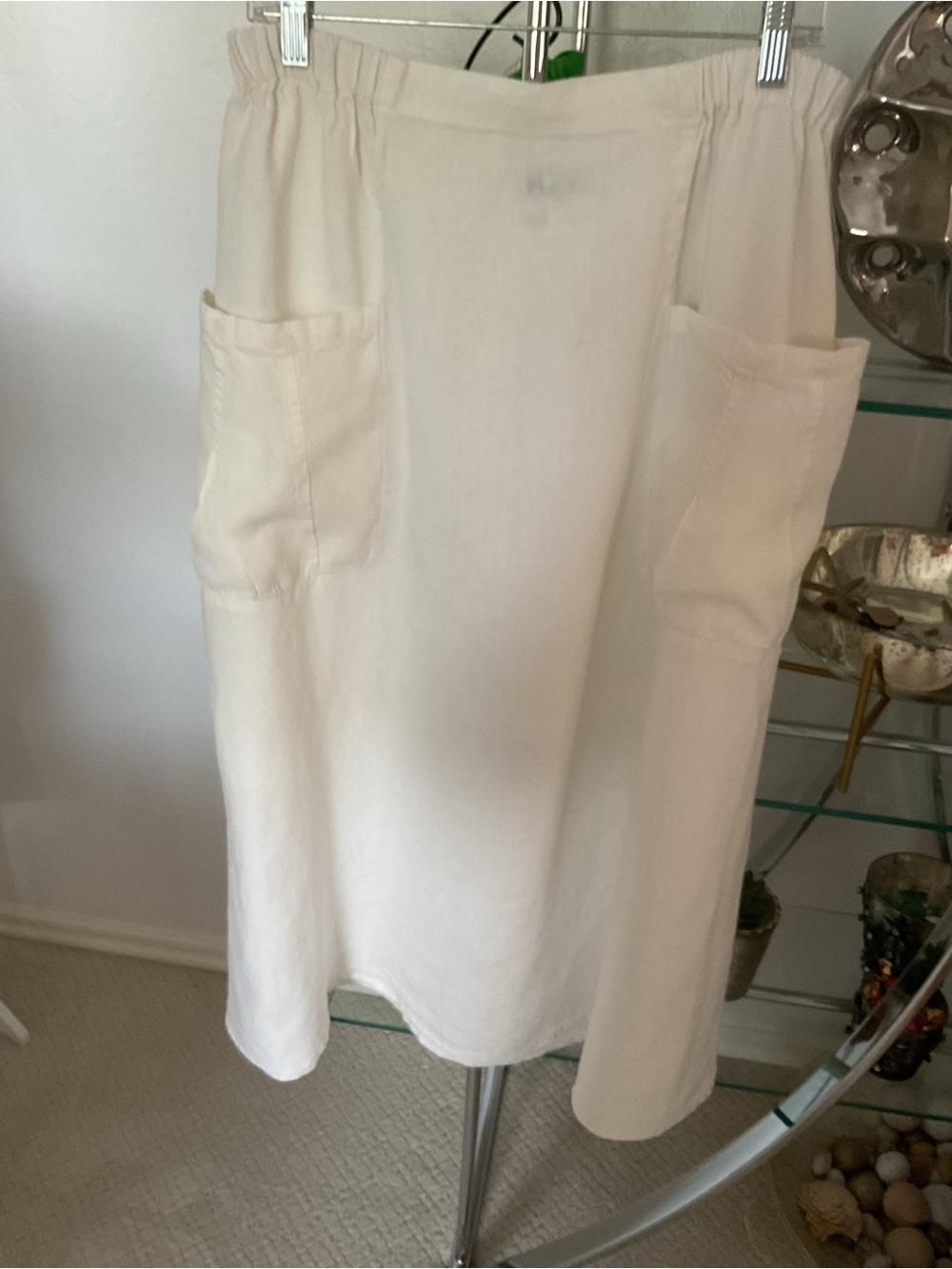 Flax white Linen Midi Skirt with Elastic Waist two front pockets.